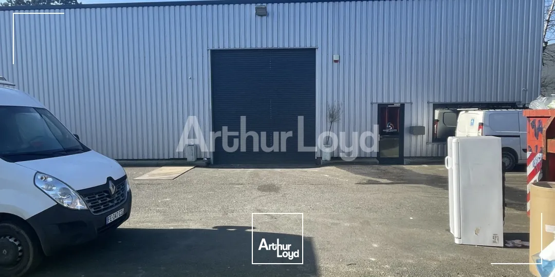 Locaux d'activité & Entrepôts - Location - NEUVILLE EN FERRAIN - 59960 - 588-588 - 7720650