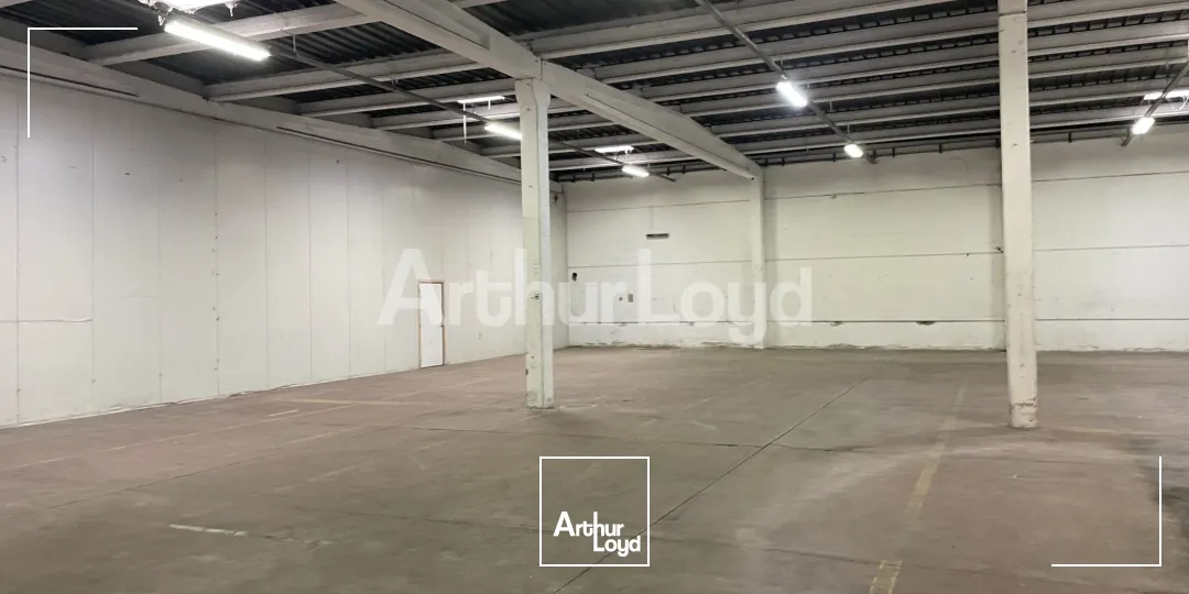 Locaux d'activité & Entrepôts - Location - NEUVILLE EN FERRAIN - 59960 - 588-588 - 7720652