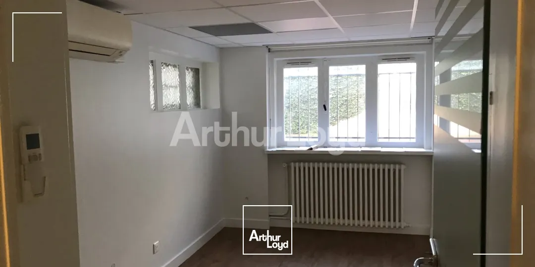 Locaux commerciaux - Location - HALLUIN - 59250 - 81-81 - 7720701