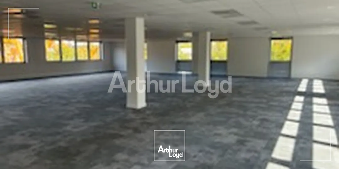 Bureaux - Location - MARCQ EN BAROEUL - 59700 - 66.11-2185.59 - 7721172