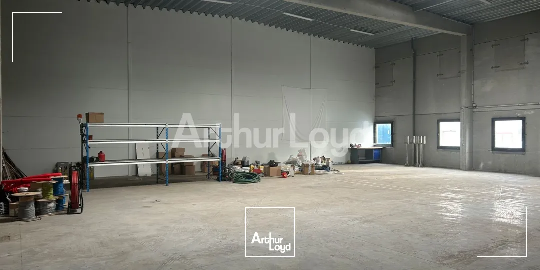 Locaux d'activité & Entrepôts - Location - SAINGHIN EN MELANTOIS - 59262 - 545-545 - 7721188