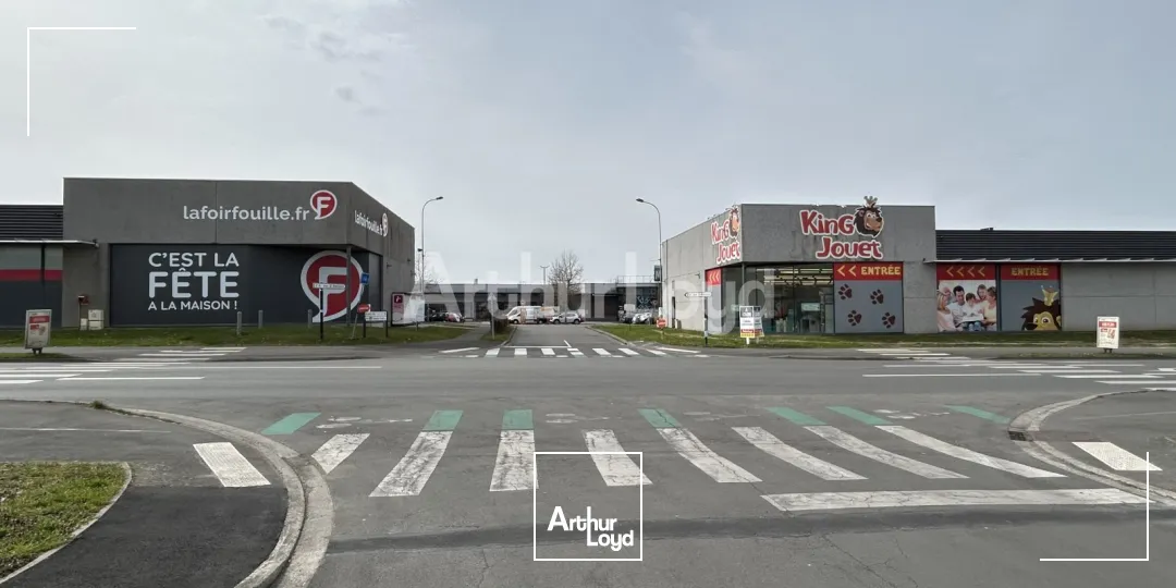 Locaux commerciaux - Location - HALLUIN - 59250 - 405-1855 - 7721192