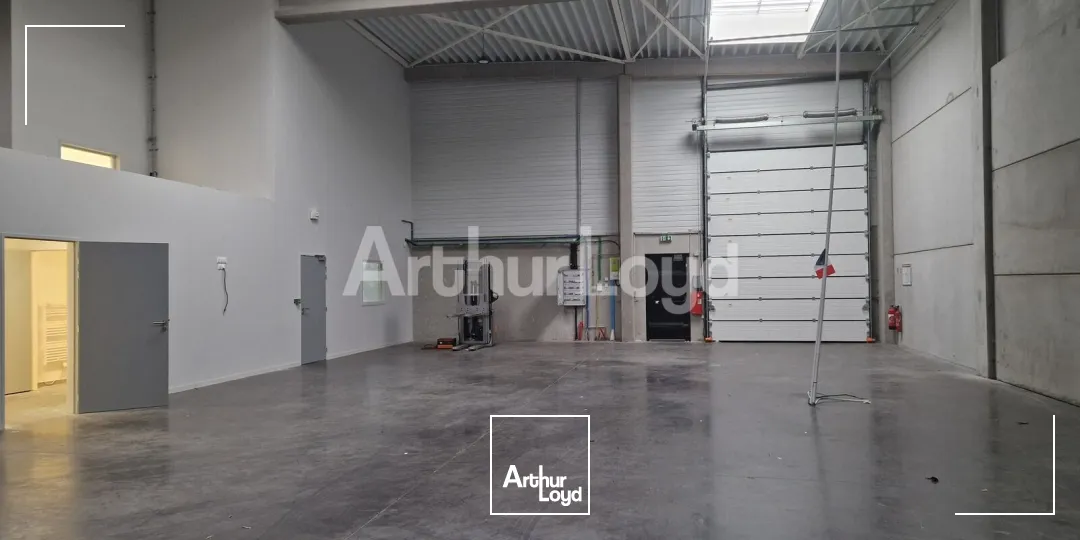 Locaux d'activité & Entrepôts - Location - AVELIN - 59710 - 684-684 - 7721642