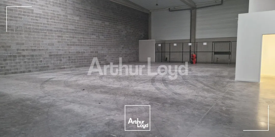 Locaux d'activité & Entrepôts - Location - AVELIN - 59710 - 684-684 - 7721641
