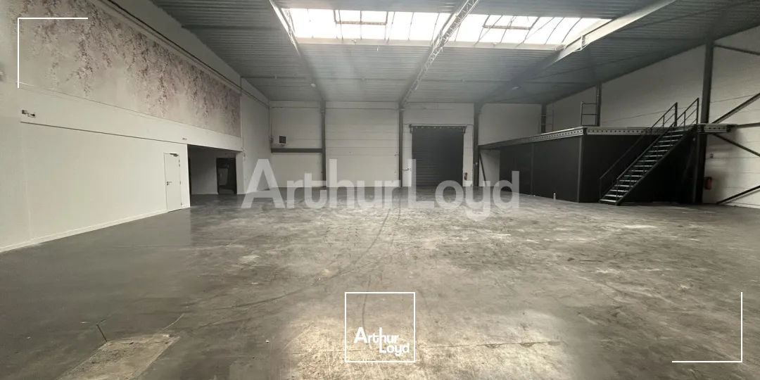 Locaux d'activité & Entrepôts - Location - RONCQ - 59223 - 655.25-2617.46 - 7721687