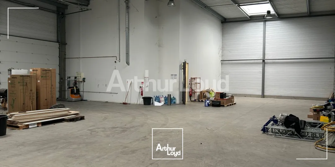 Locaux d'activité & Entrepôts - Location - LESQUIN - 59810 - 517-517 - 7721801