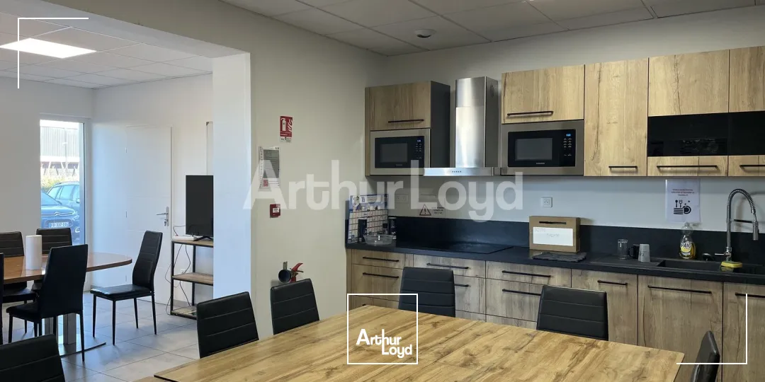 Locaux d'activité & Entrepôts - Location - CAPPELLE LA GRANDE - 59180 - 5780-5780 - 7721982