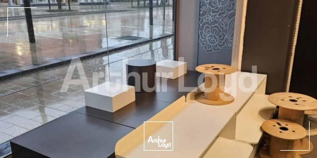 Locaux commerciaux - Cession - DUNKERQUE - 59140 - 182-182 - 7722047