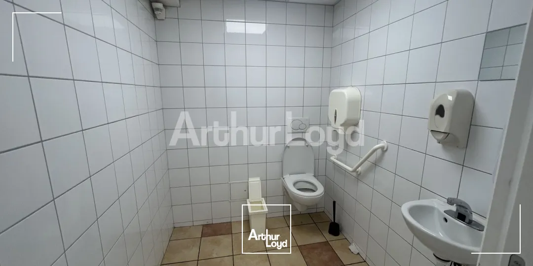 Locaux commerciaux - Location - LILLE - 59000 - 110-110 - 7722139