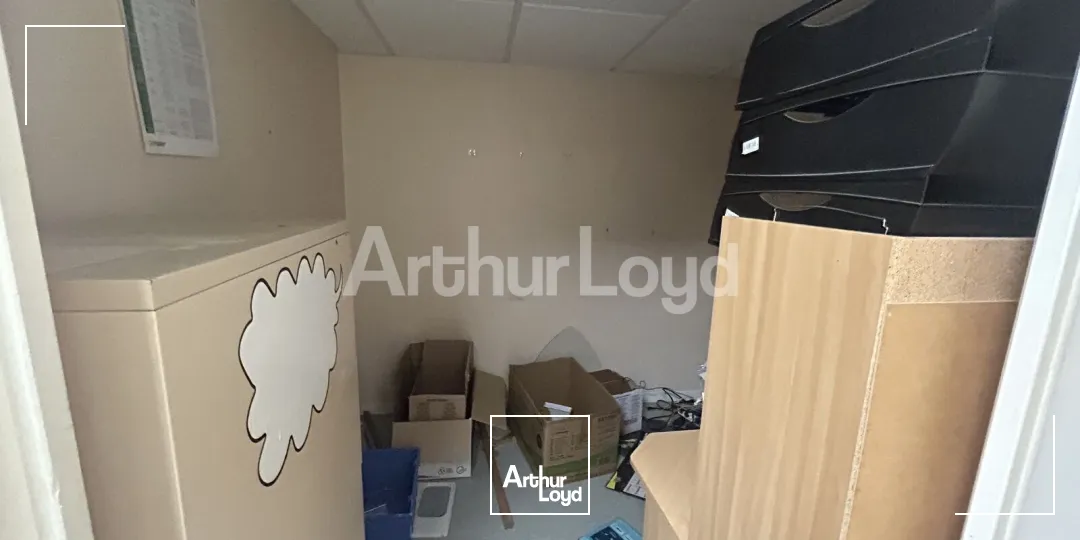 Locaux commerciaux - Location - LILLE - 59000 - 110-110 - 7722145