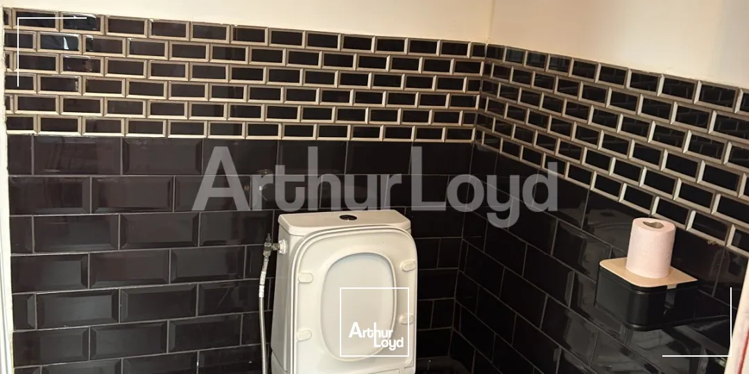 Locaux commerciaux - Cession - LILLE - 59000 - 82-82 - 7722233