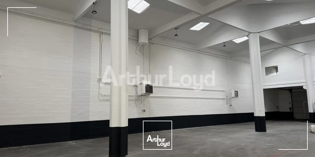 Locaux d'activité & Entrepôts - Location - VILLENEUVE D'ASCQ - 59650 - 576-3552 - 7722433