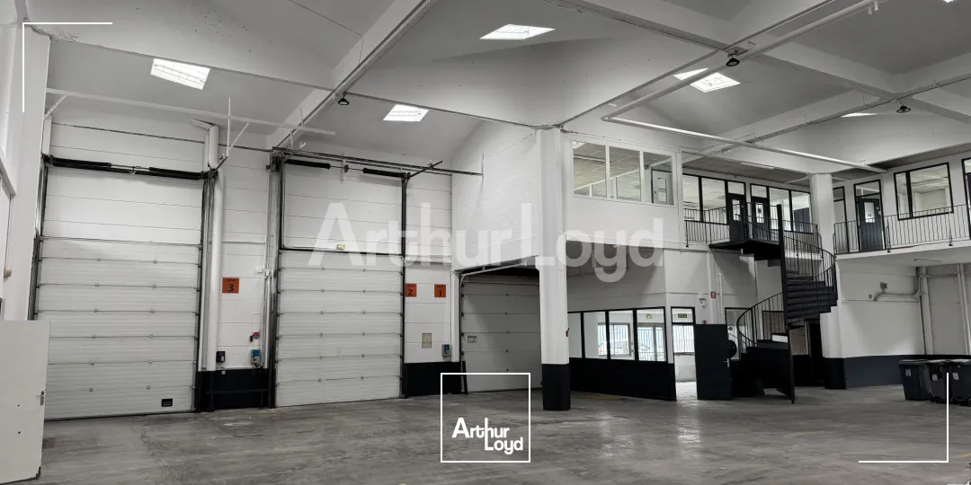 Locaux d'activité & Entrepôts - Location - VILLENEUVE D'ASCQ - 59650 - 576-3552 - 7722431