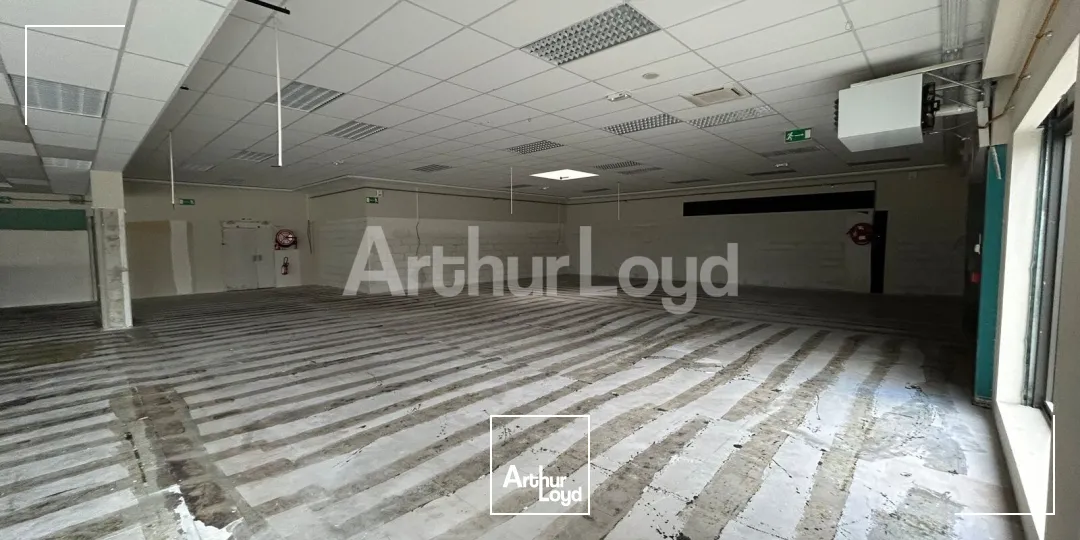 Locaux commerciaux - Location - CAMBRAI - 59400 - 275-275 - 7722774