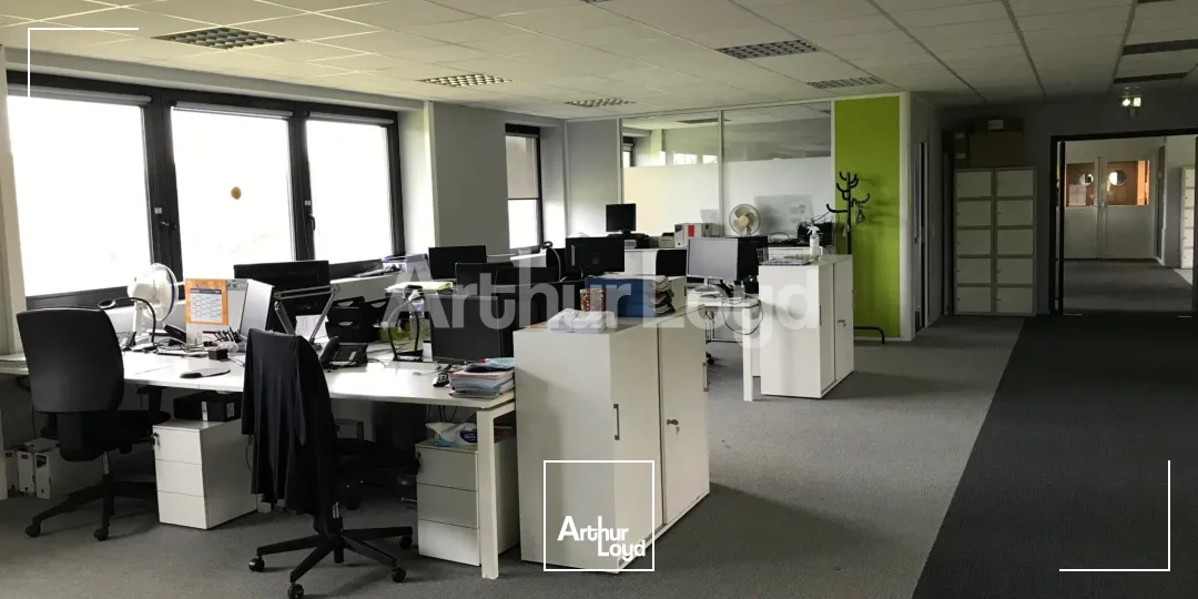 Bureaux - Location - SAINGHIN EN MELANTOIS - 59262 - 496-3462 - 7724085