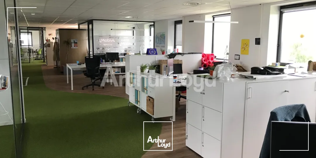Bureaux - Location - SAINGHIN EN MELANTOIS - 59262 - 496-3462 - 7724086