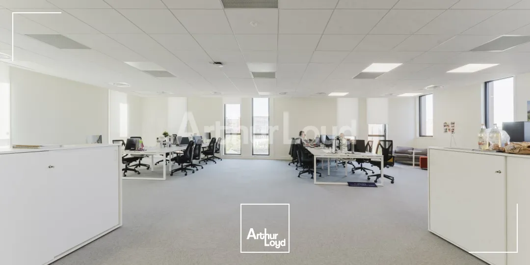 Bureaux - Location - VILLENEUVE D'ASCQ - 59650 - 82-3098 - 7724107