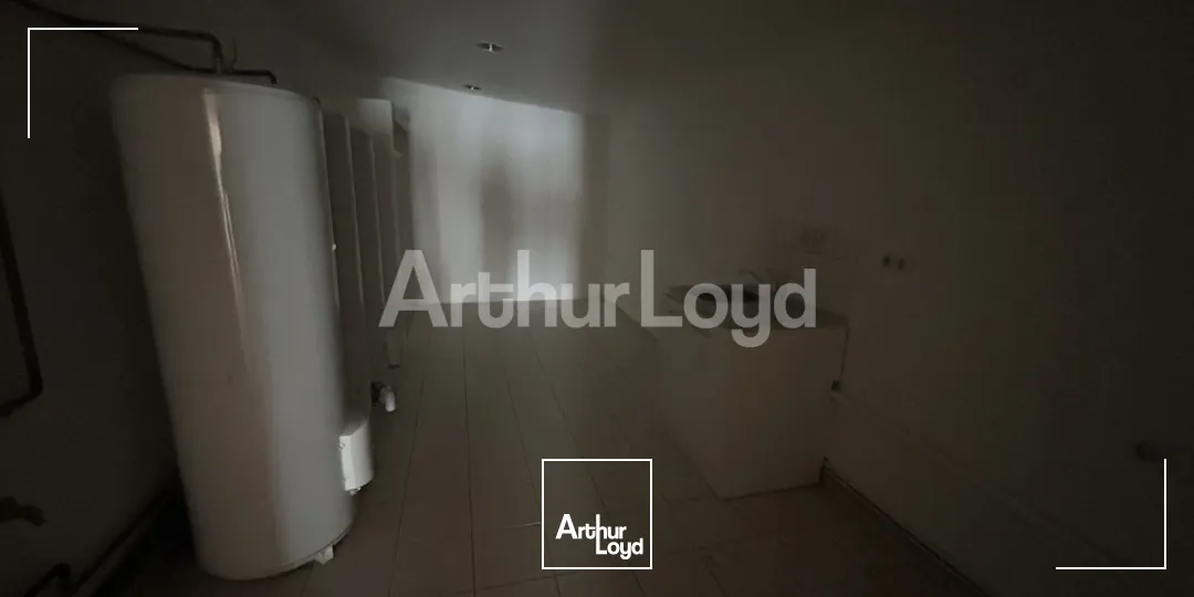 Locaux commerciaux - Location - LILLE - 59000 - 90-265 - 7724190