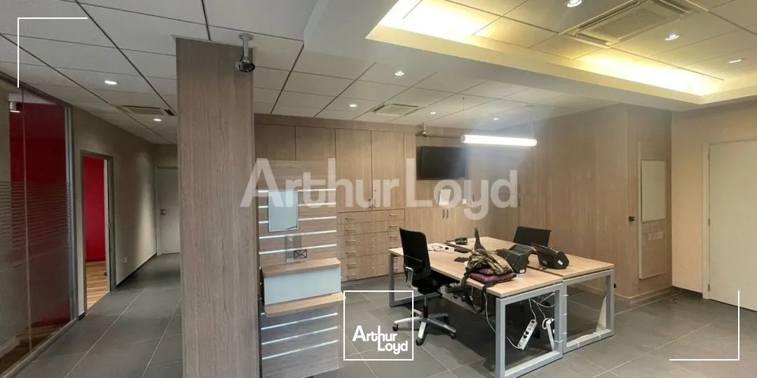 Locaux commerciaux - Location - BOUSBECQUE - 59166 - 150-150 - 7724479