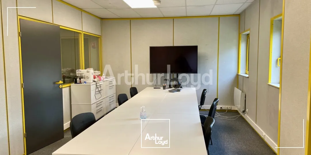 Locaux d'activité & Entrepôts - Vente - NEUVILLE EN FERRAIN - 59960 - 972-972 - 7724575