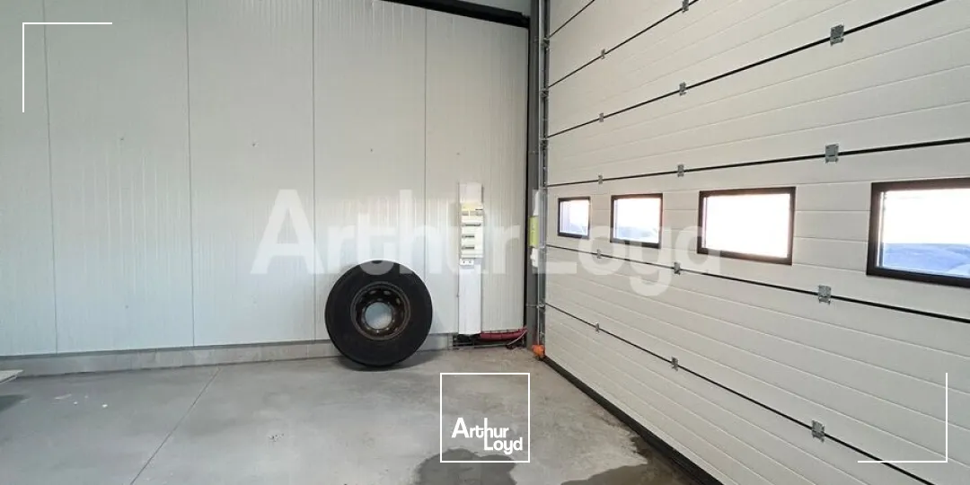 Locaux d'activité & Entrepôts - Location - PETITE FORET - 59494 - 168-168 - 7724873