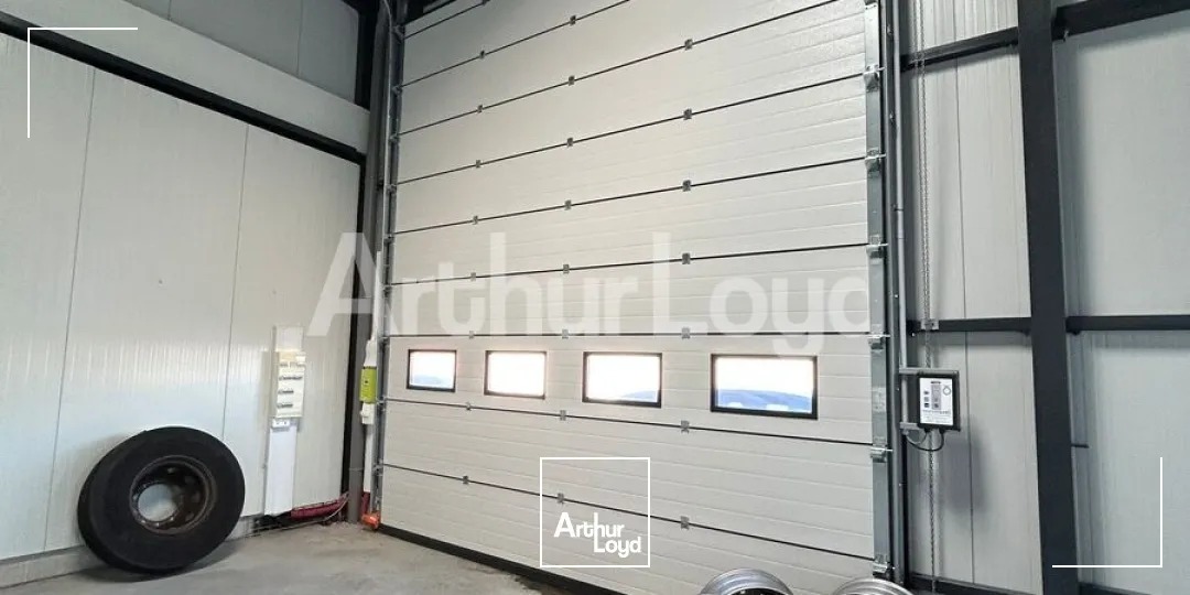 Locaux d'activité & Entrepôts - Location - PETITE FORET - 59494 - 168-168 - 7724875