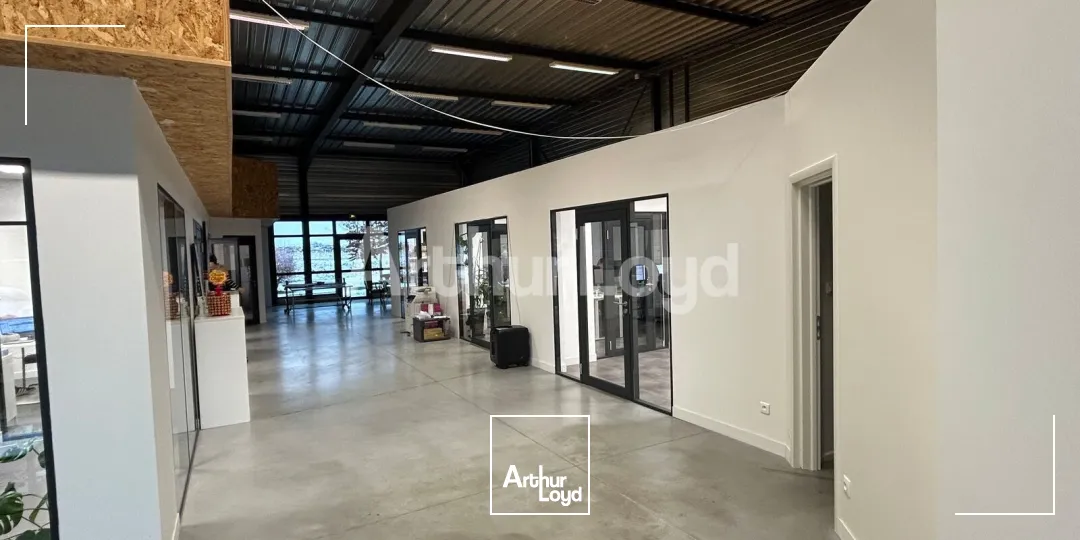 Locaux d'activité & Entrepôts - Location - PONT A MARCQ - 59710 - 245-245 - 7725137