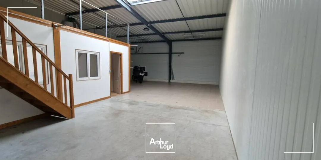 Locaux d'activité & Entrepôts - Location - LONGVIC - 21600 - 136-136 - 7725422