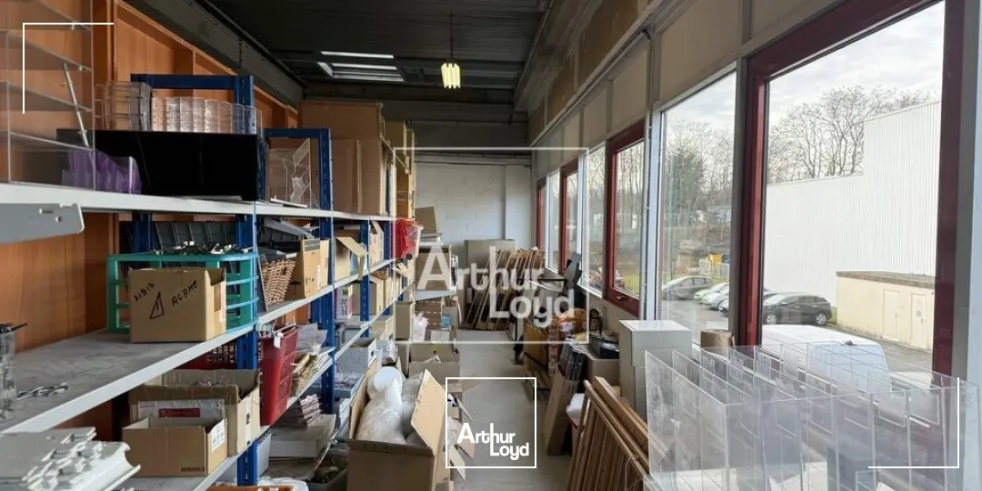 Locaux d'activité & Entrepôts - Location - SAVIGNY-LE-TEMPLE - 77176 - 372-372 - 7725444