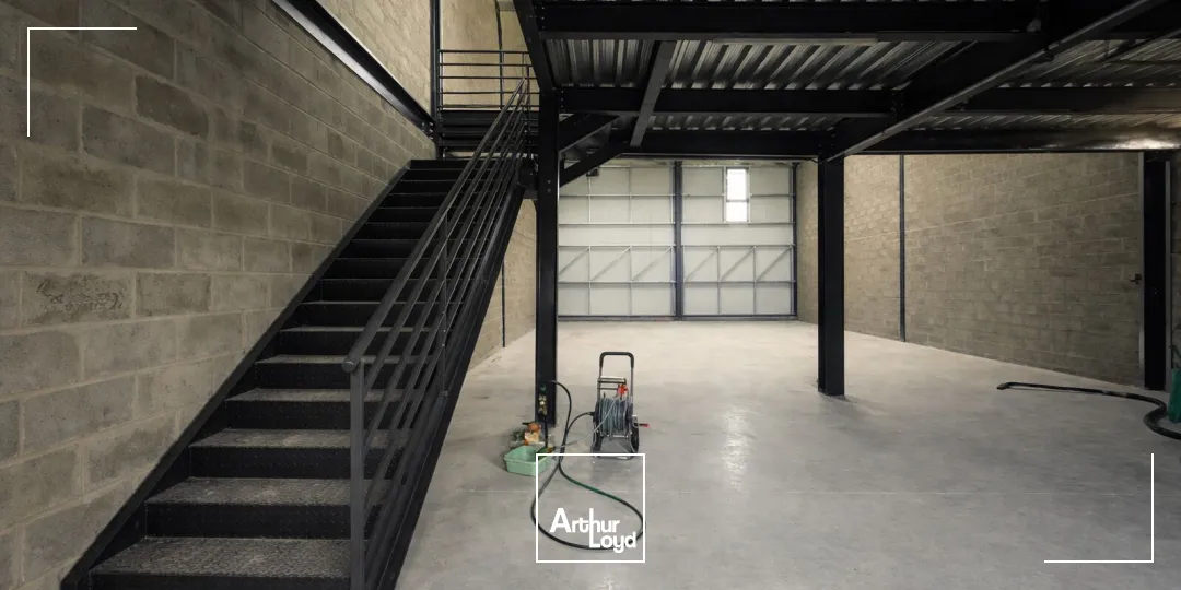 Locaux d'activité & Entrepôts - Vente - LABOISSIERE EN THELLE - 60570 - 250-250 - 7725540