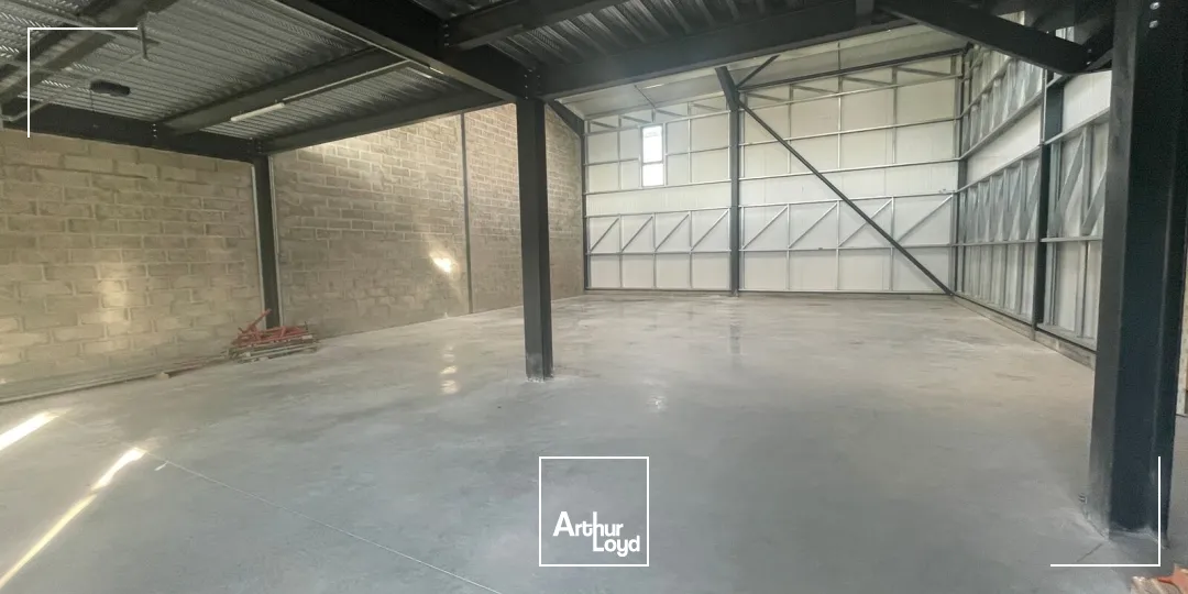 Locaux d'activité & Entrepôts - Vente - LABOISSIERE EN THELLE - 60570 - 250-250 - 7725541