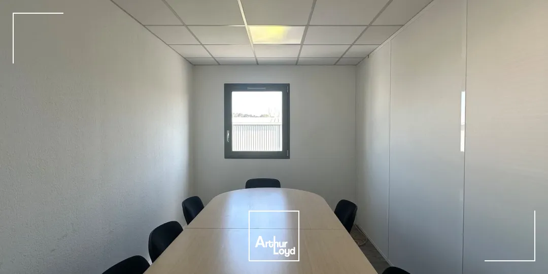 Locaux d'activité & Entrepôts - Location - AIX EN PROVENCE - 13290 - 330-330 - 7725571