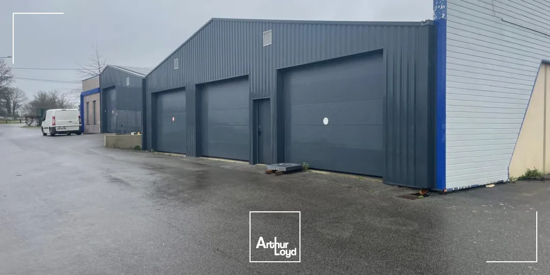 Locaux d'activité & Entrepôts - Vente - SAINT MARCEL - 56140 - 24.3-696.7 - 7725670