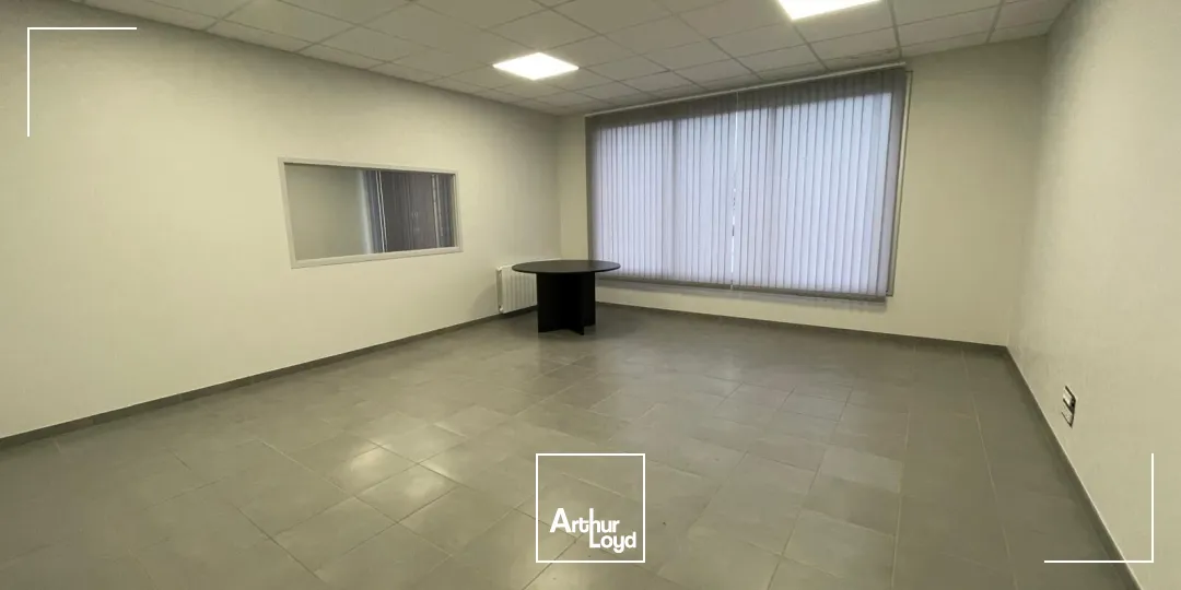 Locaux d'activité & Entrepôts - Vente - SAINT MARCEL - 56140 - 24.3-696.7 - 7725671