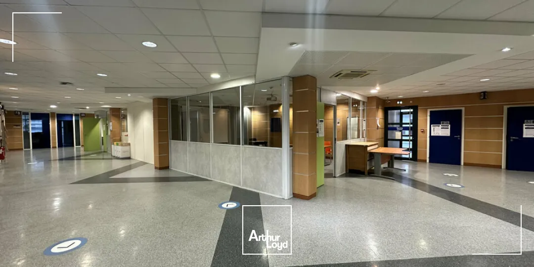 Locaux commerciaux - Location - STRASBOURG - 67200 - 864.7-864.7 - 7726400