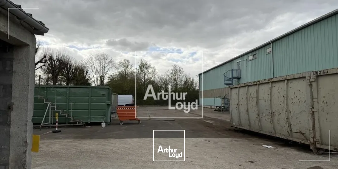 Locaux d'activité & Entrepôts - Vente - VAUX-LE-PÉNIL - 77000 - 3700-3700 - 7726487