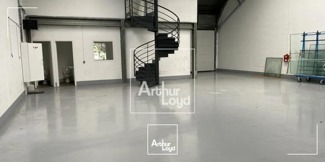 Locaux d'activité & Entrepôts - Location - EVRY - 91000 - 217-657 - 7727390