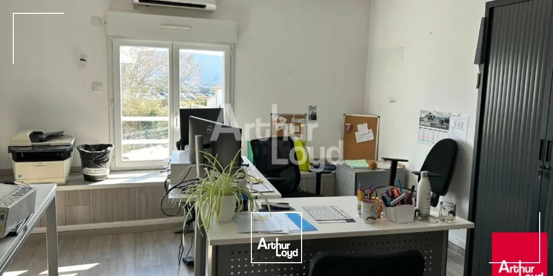 Locaux d'activité & Entrepôts - Vente - LA CHAUSSEE SAINT VICTOR - 41260 - 1350-1350 - 7727471