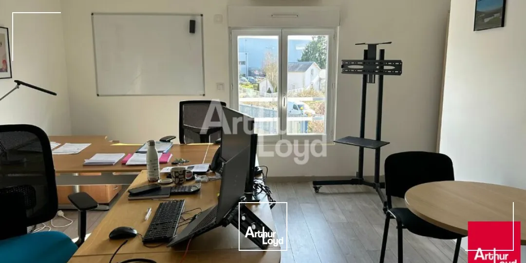 Locaux d'activité & Entrepôts - Vente - LA CHAUSSEE SAINT VICTOR - 41260 - 1350-1350 - 7727472