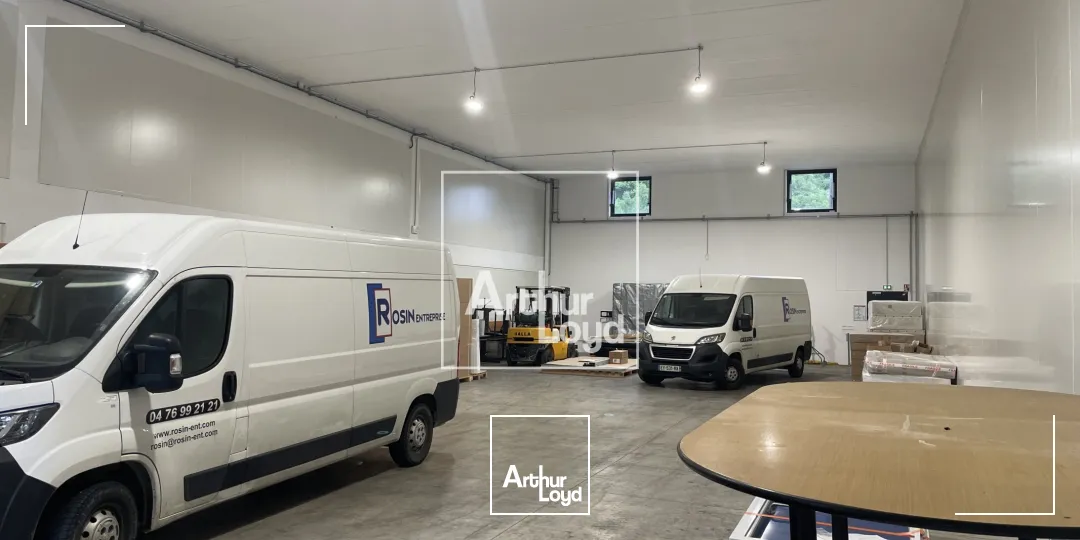 Locaux d'activité & Entrepôts - Location - VARCES ALLIERES ET RISSET - 38760 - 320-320 - 7727682
