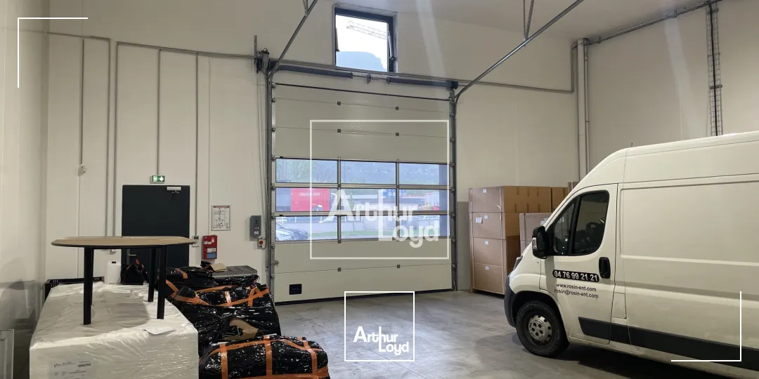 Locaux d'activité & Entrepôts - Location - VARCES ALLIERES ET RISSET - 38760 - 320-320 - 7727684