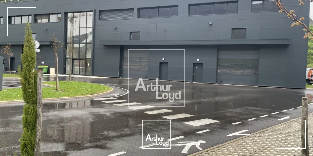 Locaux d'activité & Entrepôts - Location - VARCES ALLIERES ET RISSET - 38760 - 320-320 - 7727685