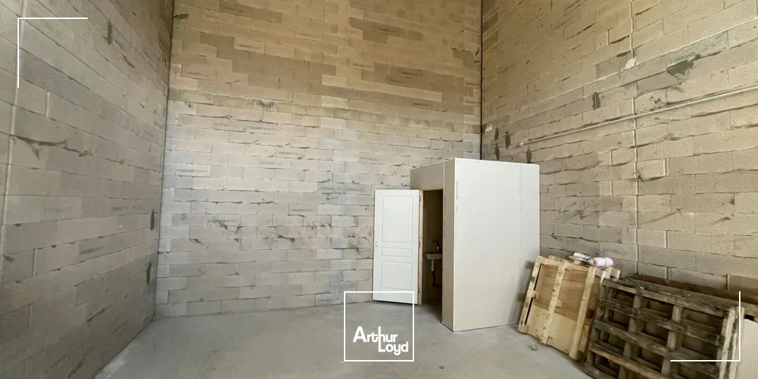 Locaux d'activité & Entrepôts - Location - SAUVIAN - 34410 - 70-986 - 7727812