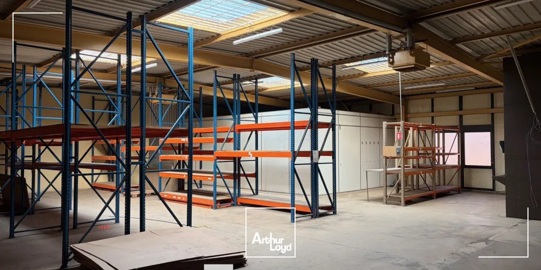 Locaux d'activité & Entrepôts - Location - VAULX EN VELIN - 69120 - 650-650 - 7728080