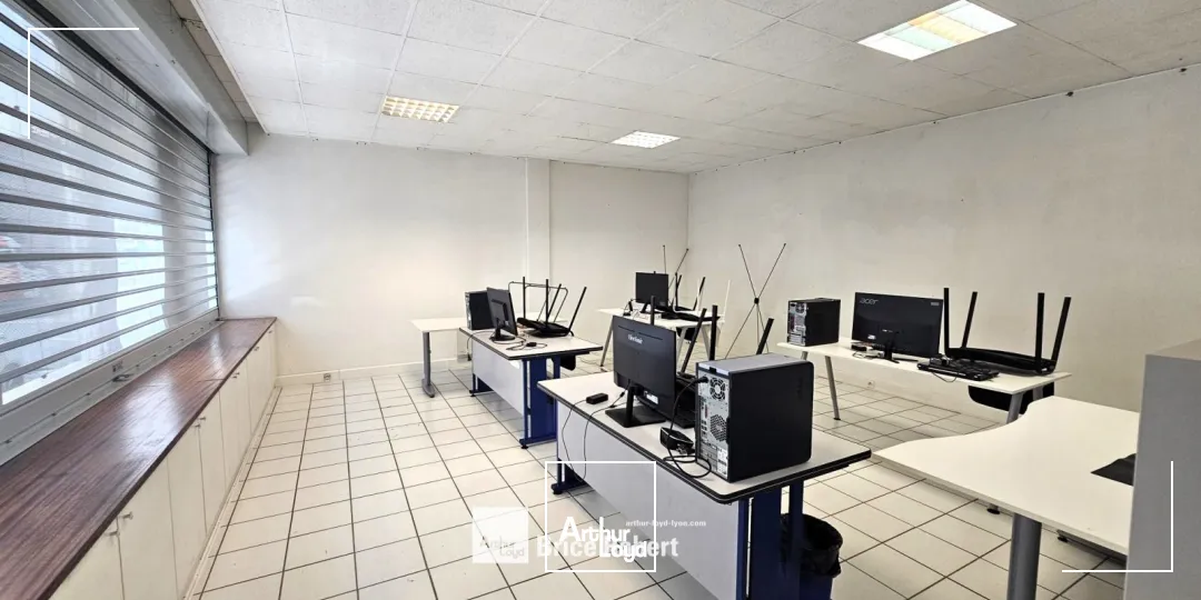 Bureaux - Location - LYON - 69006 - 120-120 - 7728083