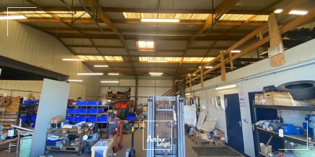 Locaux d'activité & Entrepôts - Location - CAUDAN - 56850 - 180-180 - 7728431