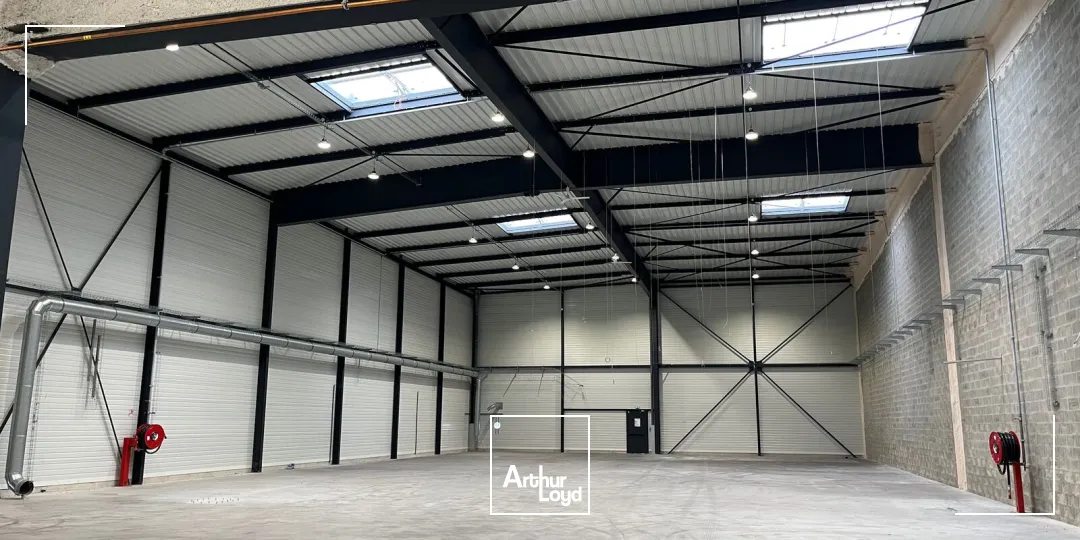 Locaux d'activité & Entrepôts - Location - SAINT OUEN L'AUMONE - 95310 - 1211-2422 - 7728673