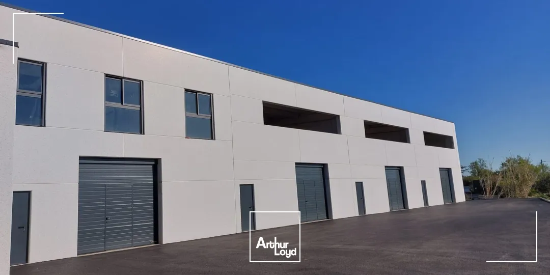 Locaux d'activité & Entrepôts - Location - CUERS - 83390 - 281-562 - 7728780