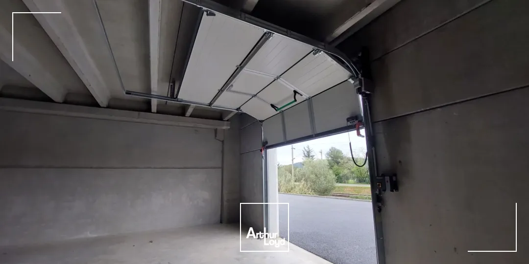 Locaux d'activité & Entrepôts - Location - CUERS - 83390 - 281-562 - 7728781