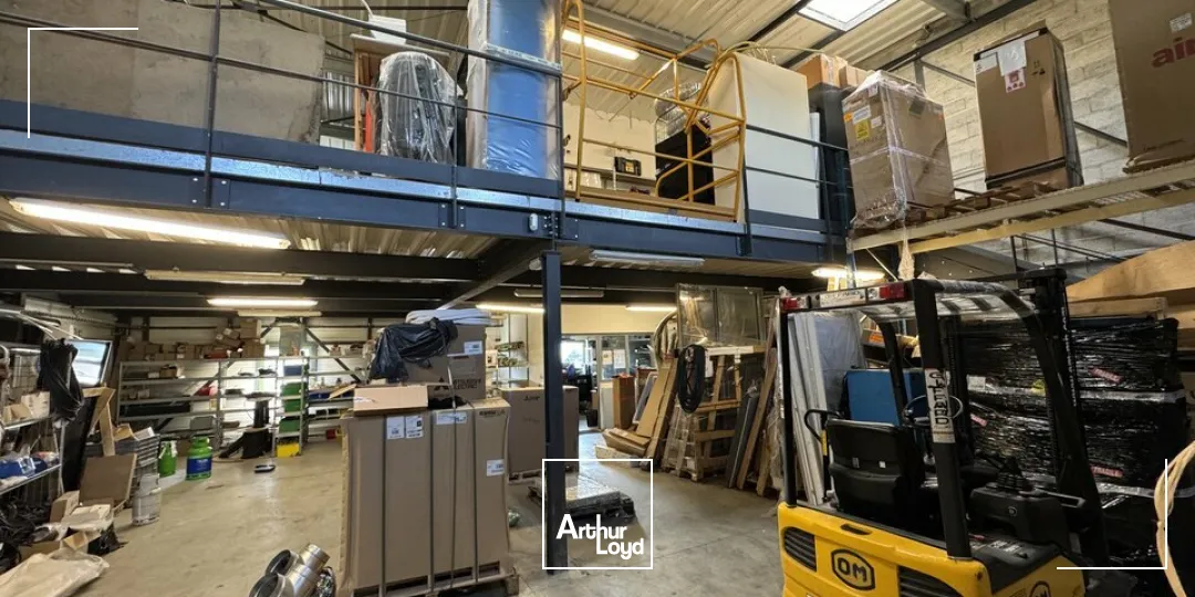 Locaux d'activité & Entrepôts - Vente - ROCHECORBON - 37210 - 566-566 - 7730566